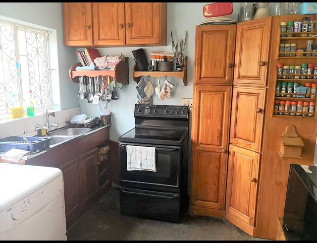 3 BEDROOM HOUSE SOLD IN BEREA WEST